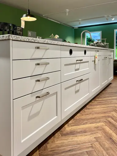 Moderne Landhausküche mit vielen Finessen