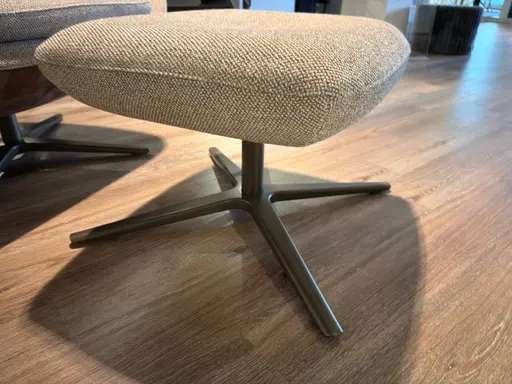 Sessel mit Hocker Caruzzo von Leolux 