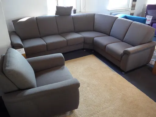 Rundeckgarnitur AK 8350 + Sessel - Standort Hermsdorf