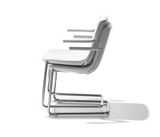 Stuhl mit Armlehnen "DS 718" von De Sede