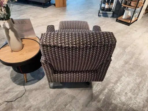 Einzelsessel mit Hocker MR 9310B