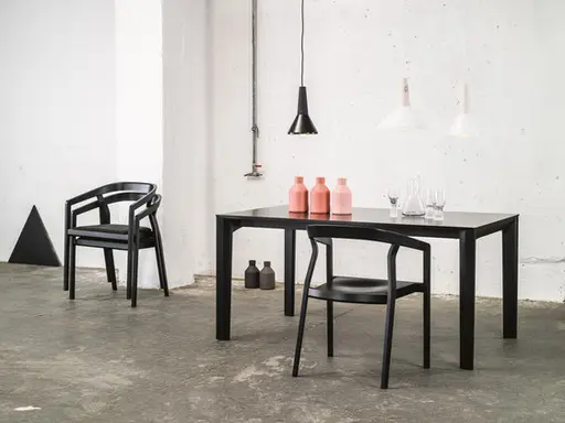 Tisch "TRAPEZ" von Ton