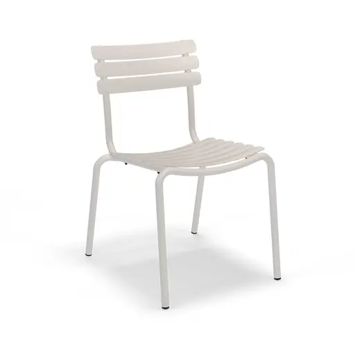 Houe ALUA Stuhl, stapelbar