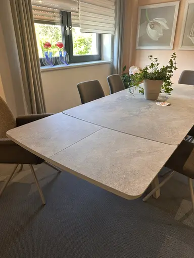 Tisch Global Sedana