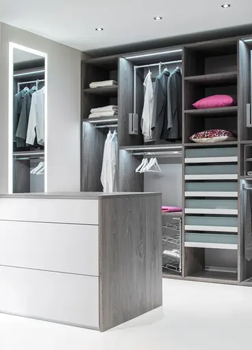 Ankleide-Lösung "Fokus DressLine" von Sudbrock