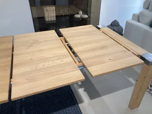 Esstisch ET254 von VENJAKOB - Ausstellungsstück im Abverkauf in Neuburg