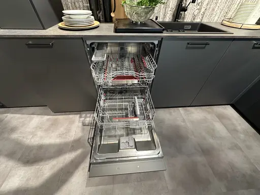 Einbauküche SGM Polymerglas Titanio + FMA Onyxschwarz matt