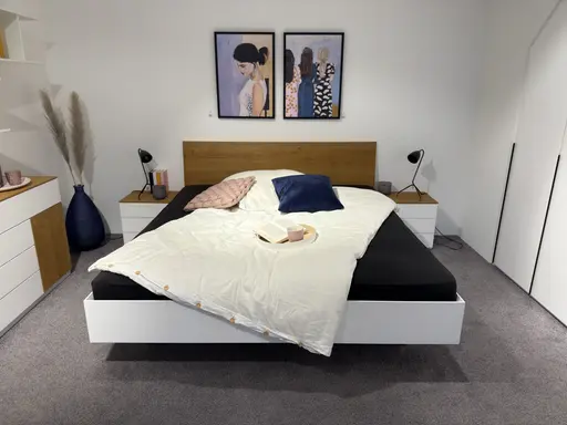 Bett mit Nachtkonsolen Typ Paris von Würmseher 
