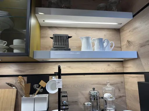 Einbauküche UGL Uni Gloss von Contur 