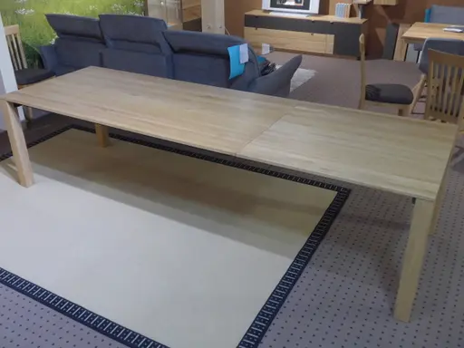 Esstisch New York Asteiche Massiv