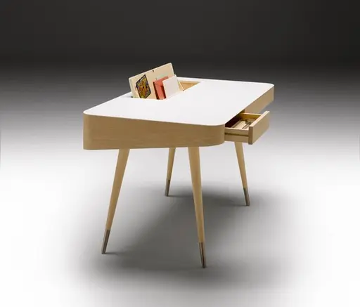 Schreibtisch "AK 1330" von Naver Collection