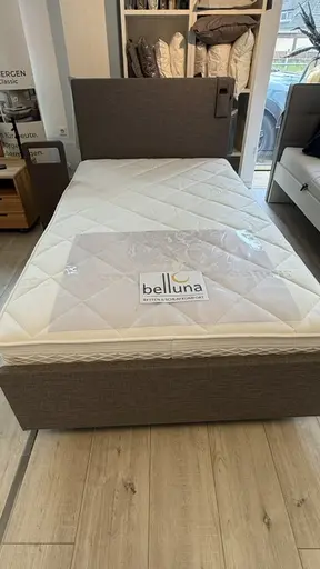 Bett mit Liftfunktion