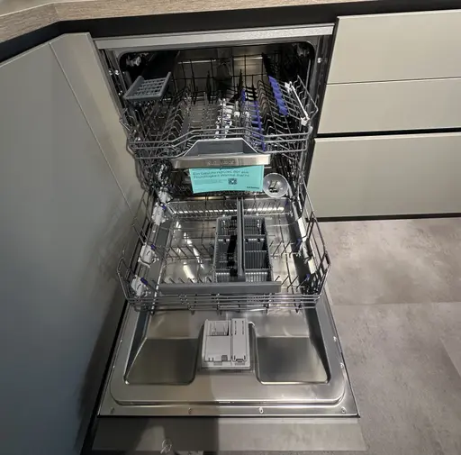 Einbauküche Easytouch + Riva