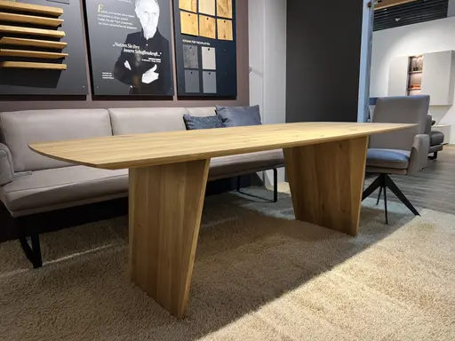 Esstisch Contur 3101N astige Eiche bianco geölt Schweitzer Kante