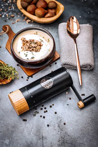 AdHoc Pfeffer- oder Salzmühle PowerMill Schwarz