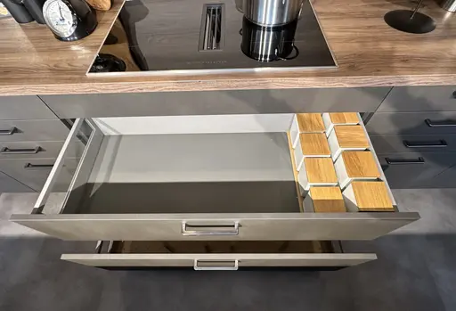 Einbauküche TAR + AVO