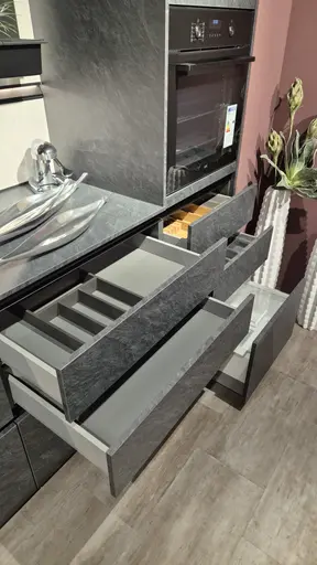 Musterküche Contur ELB