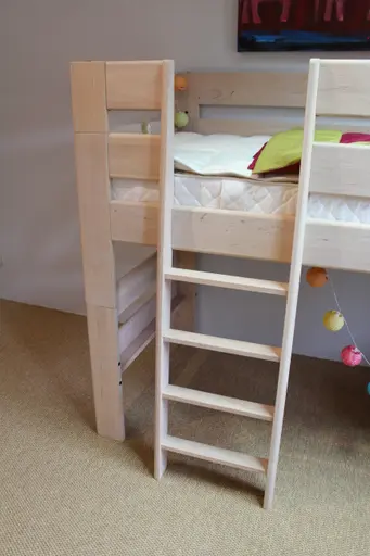 TEAM 7 KIDS Höhlenbett Erle massiv, Weißöl KHB 09 Liegefläche 90 x 200 cm B/H/T: 204/146,8/95 cm