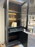 Vitrine LOUISIANA (rechts)